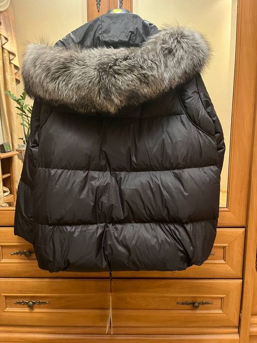 Куртка з хутром чорнобурки