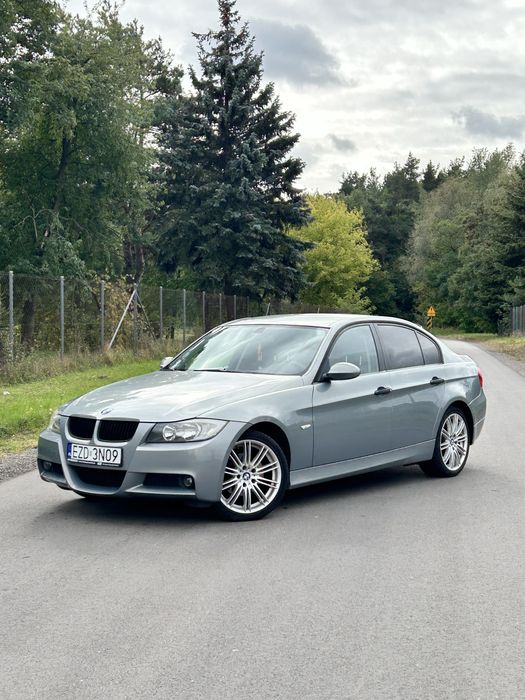 BMW E90 320i (M-Pakiet, podgrzewane fotele, czujniki parkowania)