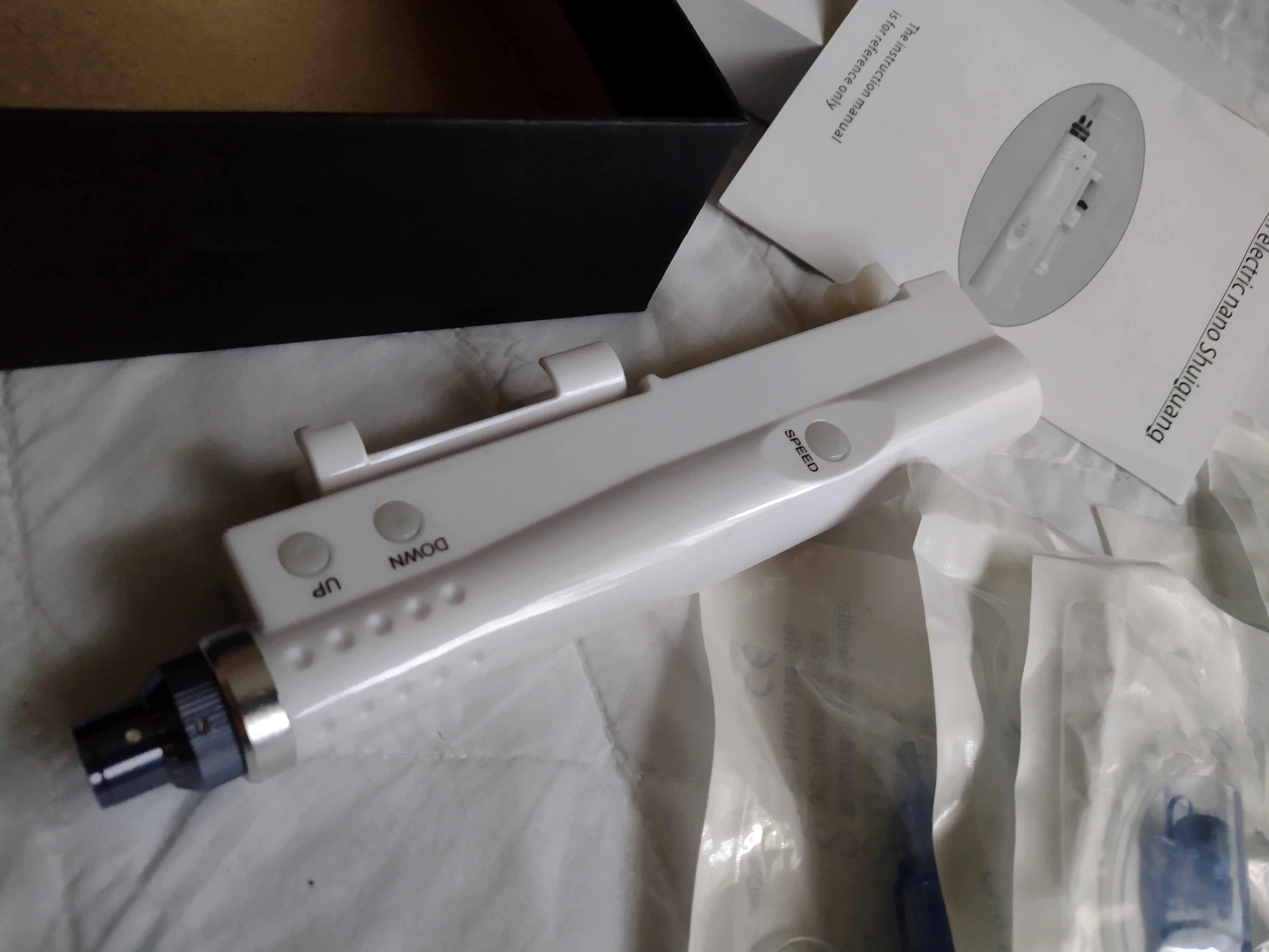 Dermapen PRO + z aplikatorem w wersji bezprzewodowej