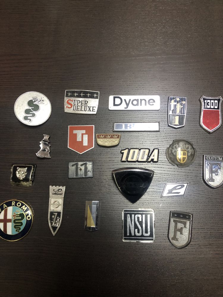 Emblemas de marcas carros antigos ( Diversas marcas)