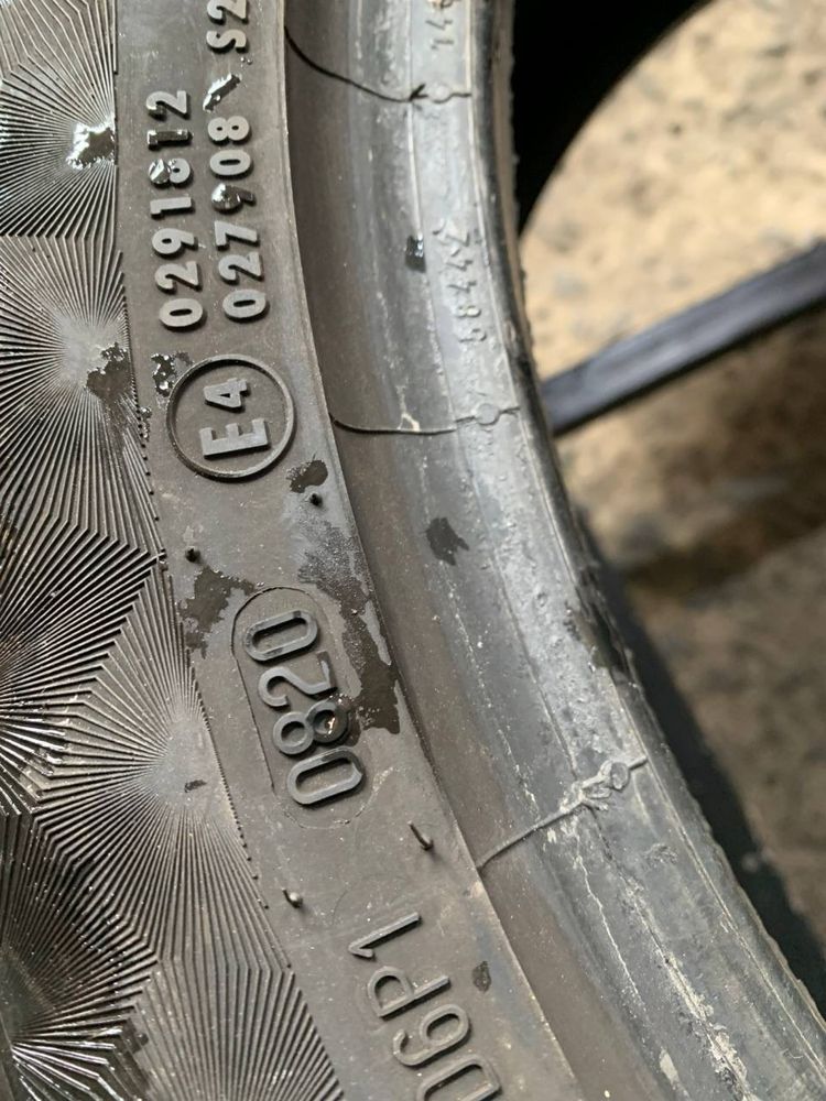 Комплект літніх шин 225/45R17 Bridgestone Turanza T001