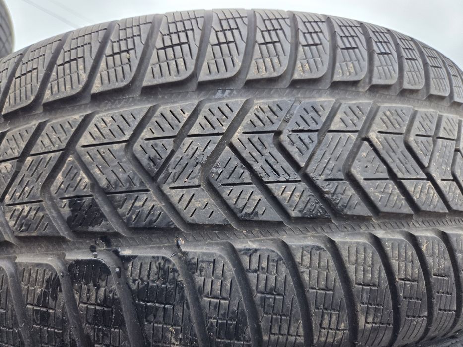 Шини 255/50 R20 Pirelli зима
