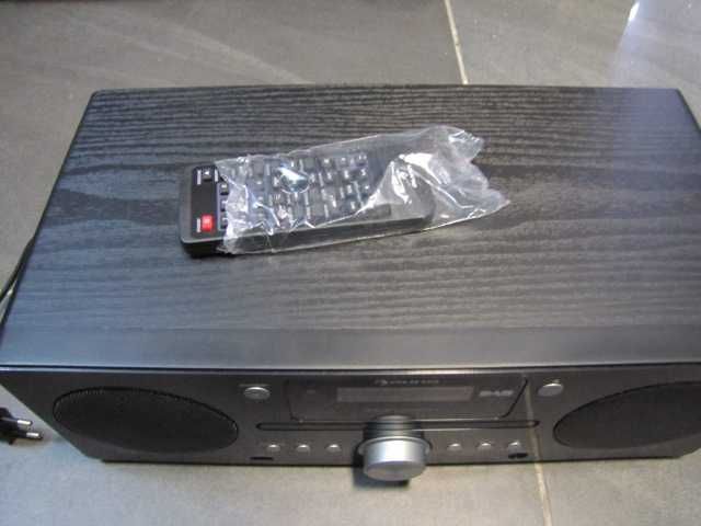 Radio DAB+/ UKW odtwarzacz CD Bluetooth Auna Harvard czarne pilot