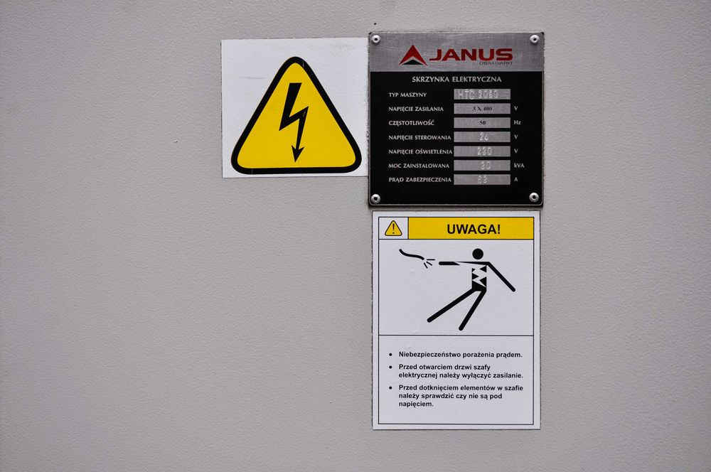 Tokarka numeryczna CNC Janus HTC2050