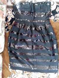Нарядное платье с паетками