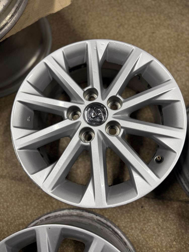 Диски оригинал Toyota Camry avensis Corolla auris rav4 5-114,3 r16