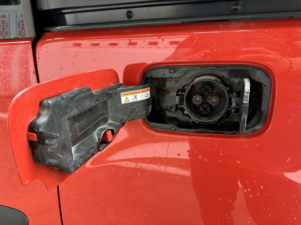 Продам Peugeot Partner Electro 2013 24 квт 133.000 км