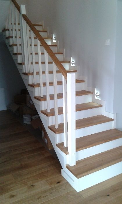 Schody dywanowe ,samonośne z drewena