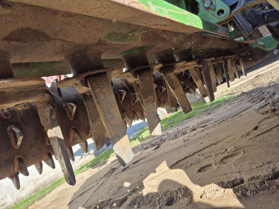 agregat uprawowo- siewny Amazone