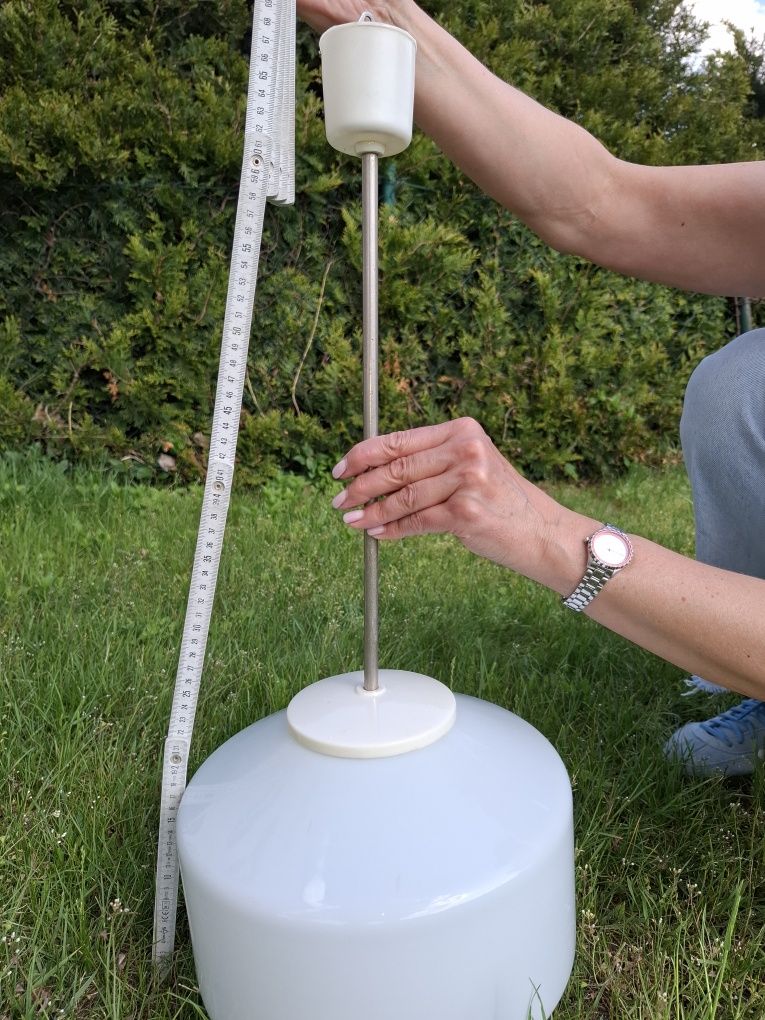 Lampy ze szklanym kloszem PRL
