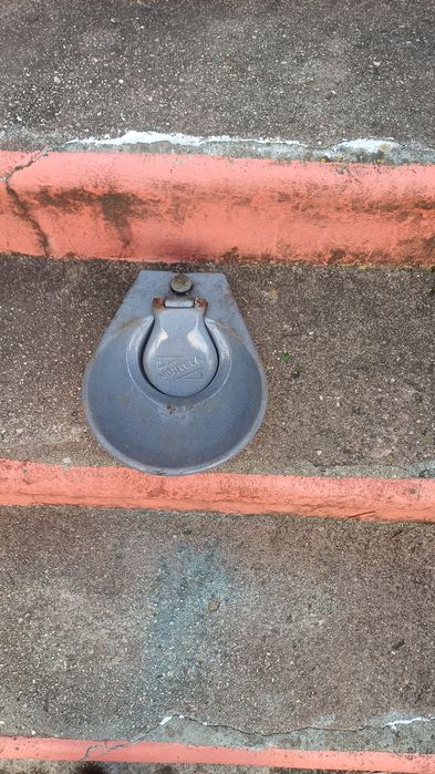 Bebedouro em bom estado