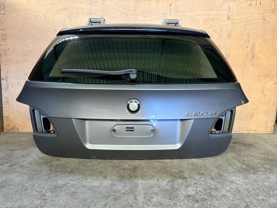 Tampa da mala BMW E61 520D 525D 530D COMPLETA