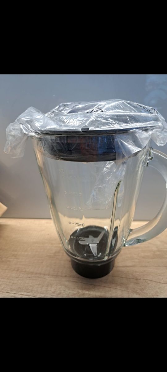 Kielich blendera Russell Hobbs