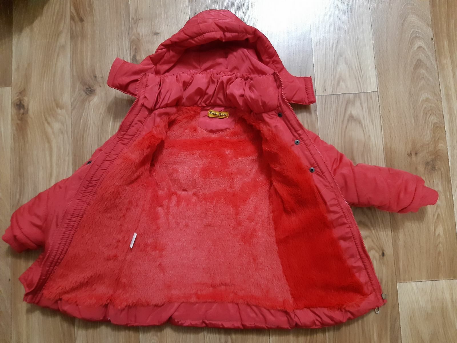 Зимняя курточка для девочки 4-5 лет (размер 116)