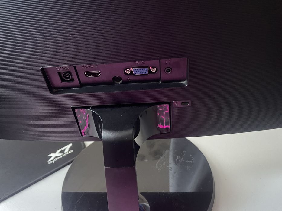 Монитор Samsung 27дюймов изогнутый 120грц