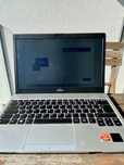 Portátil Fujitsu S938 — i5 8GB 256GB SSD + Carregador