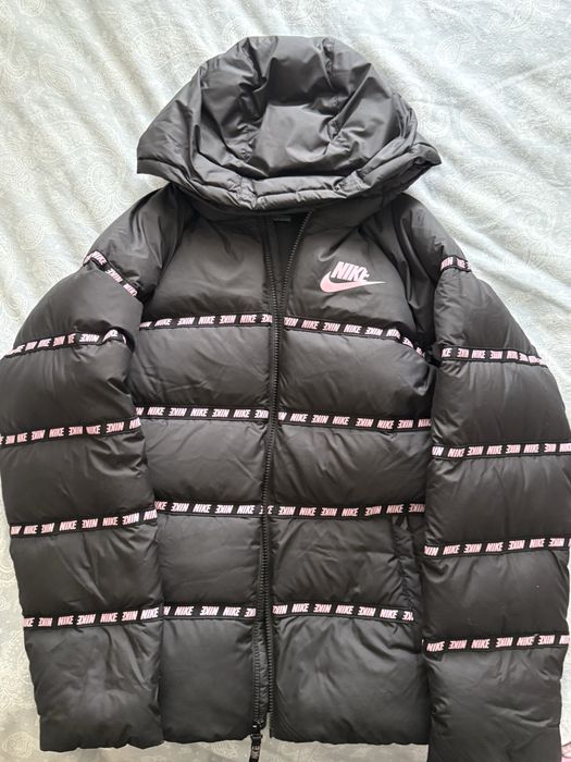 Куртка nike жіноча