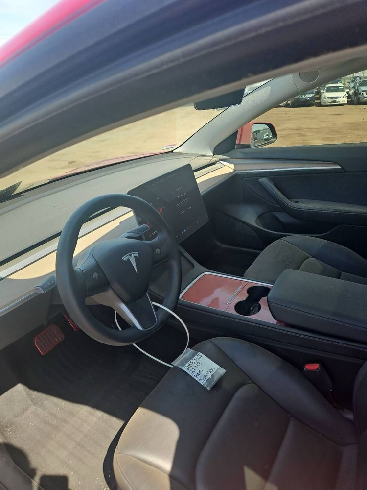 Tesla 2022 Model 3 LFP