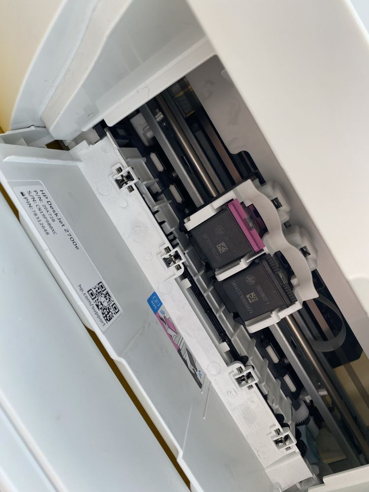 Drukarka HP DeskJet 2700e Wi-Fi HP Smart App AirPrint Instant Ink HP+