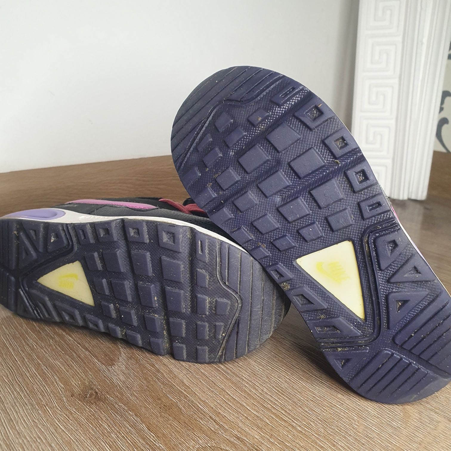 Кросівки для дівчинки NIKE