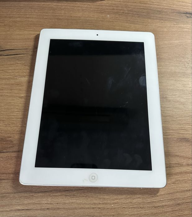 Ipad 2, продаю на запчастини