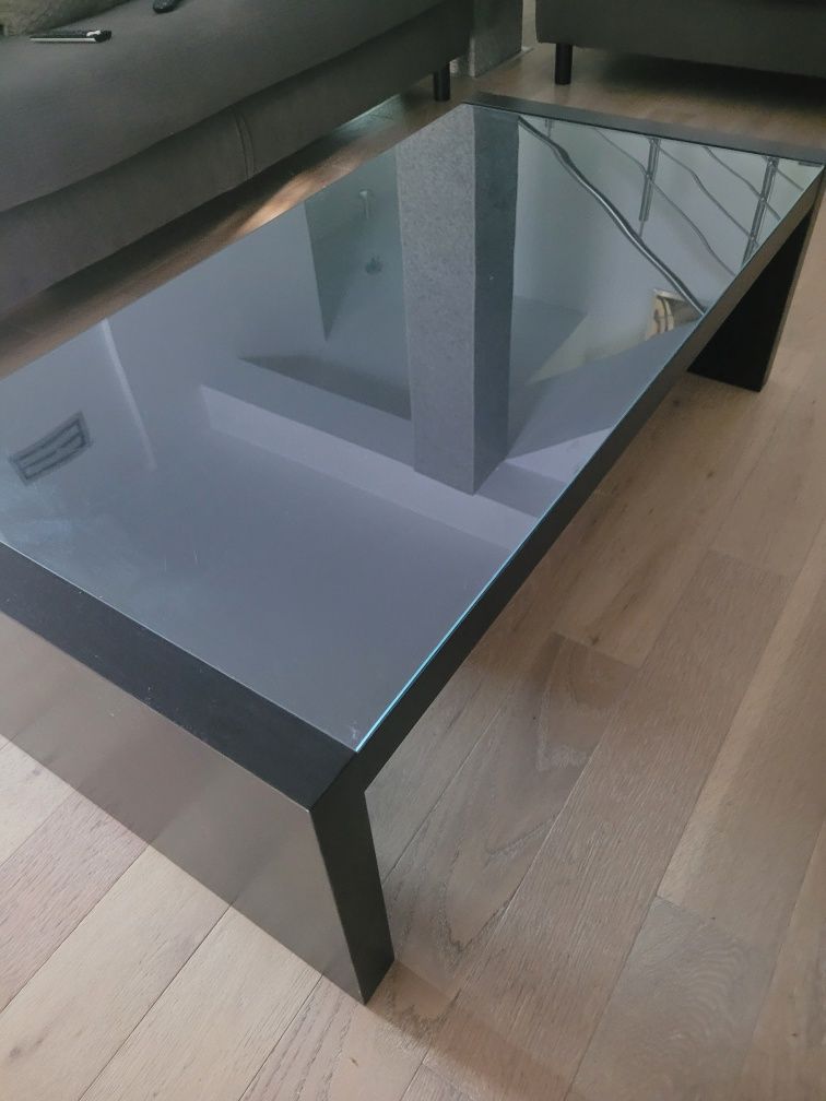 Stół  IKEA  118 X 59 CM,Wysokość 38 CM,Stan BDB