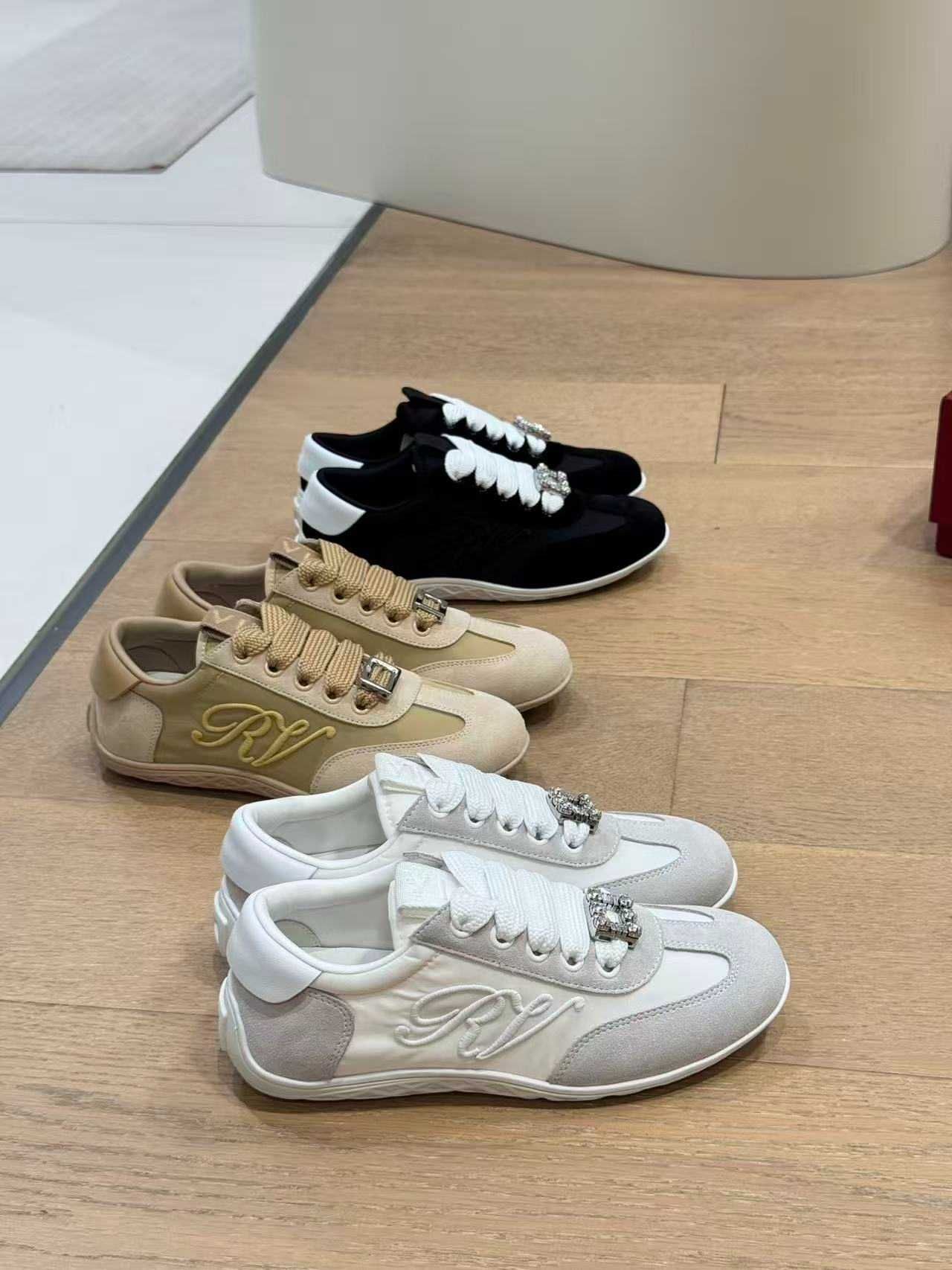 Sapatilhas Roger Vivier Femininas - Tamanho Personalizável