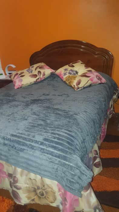 Quarto completo de madeira