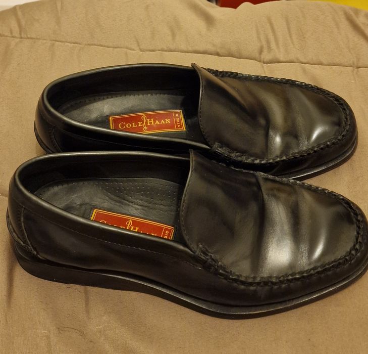 Sapatos de homem em côro tamanho 41