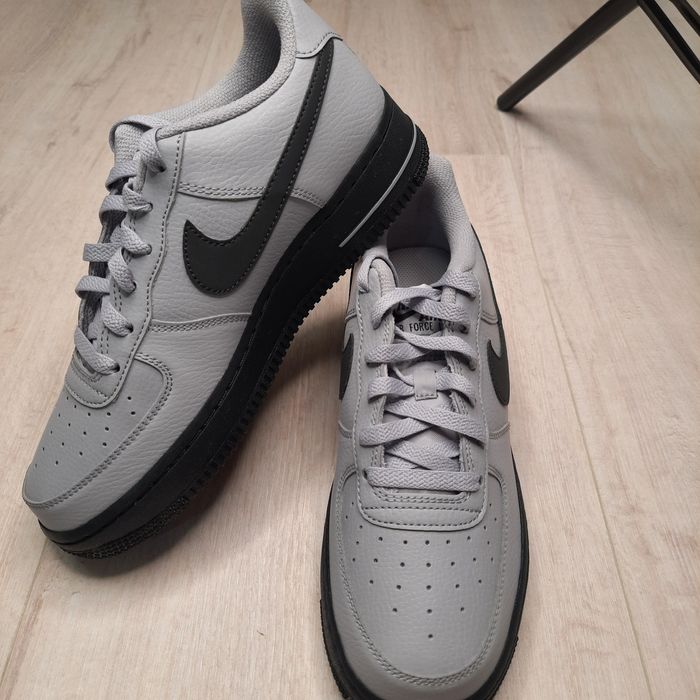 Кросівки NIKE AIR FORCE 1 GS HQ3807-002

5