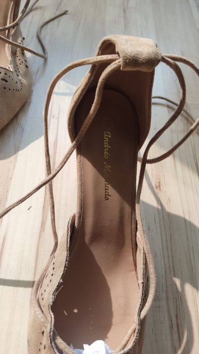 Czółenka Andreas Machado 45