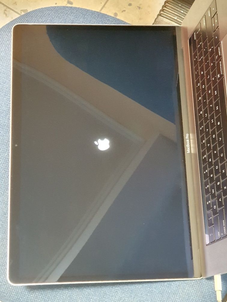 Дисплей кришка матриця apple macbook pro a1707 silver