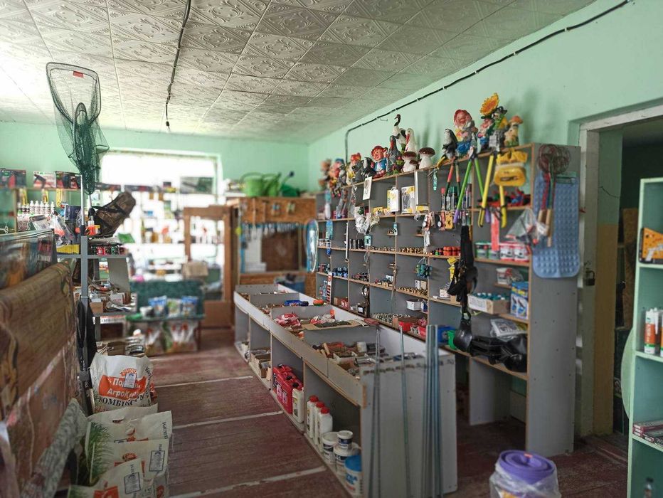 продам склад/магазин с.Плебанівка Шаргородський р-н