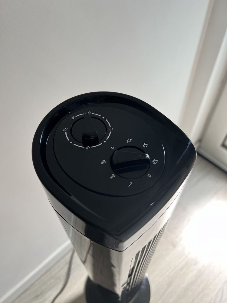 Ventoinha vertical Preta 42W