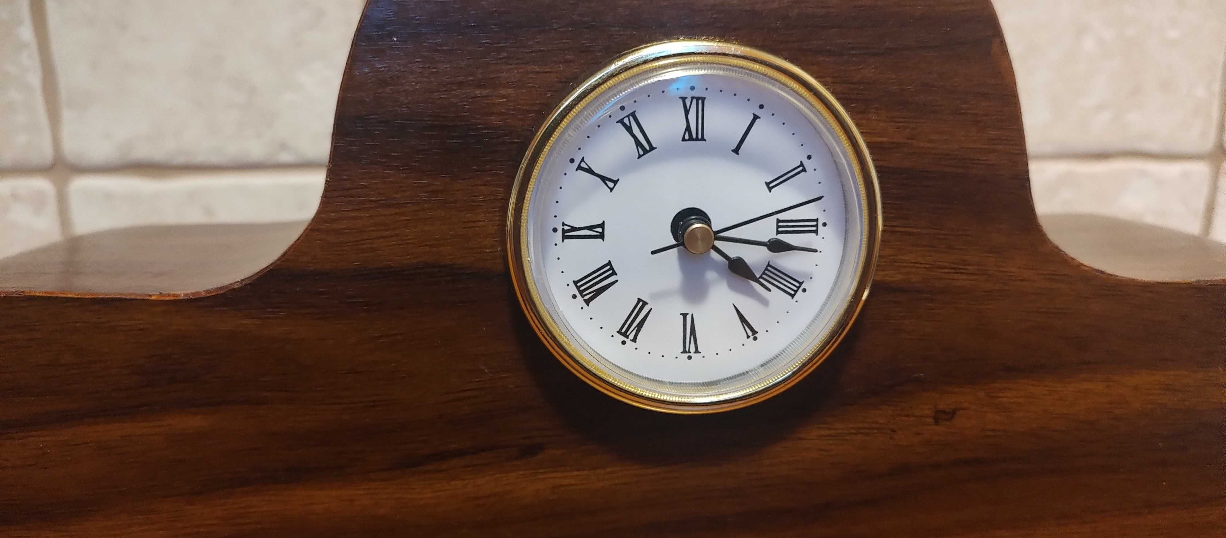 Zegar kominkowy bufetowy lata 60 XX w. odnowiony
