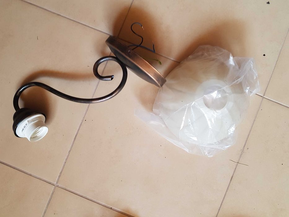 Lampy pokojowe oryginalne