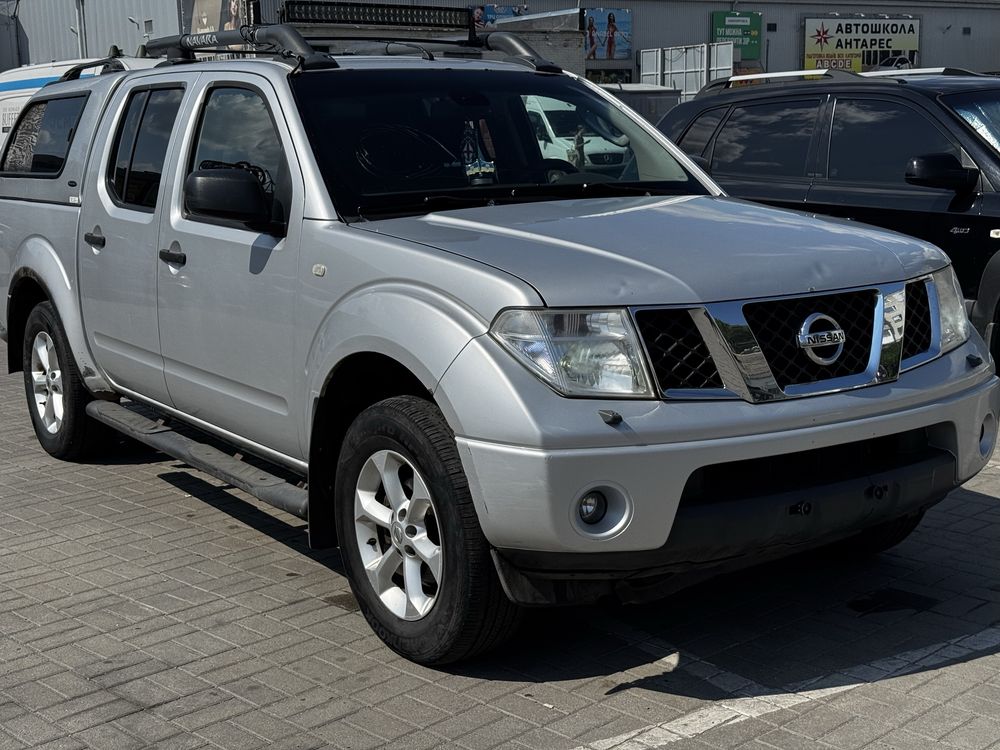 Продам авто, Nisan navara D40 2006 року. З обємом 2,5л.