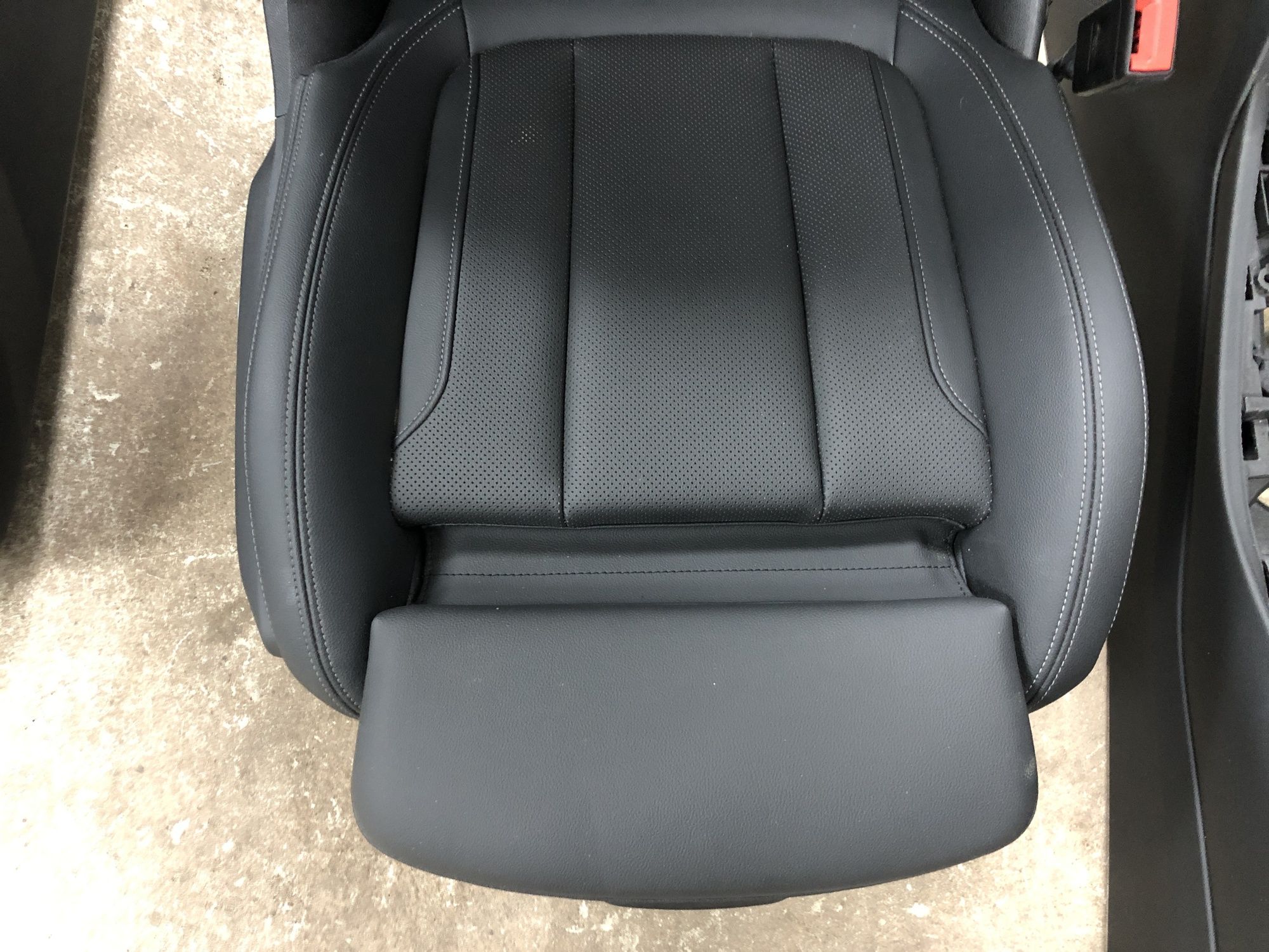 Комплектний салон з картами (дефект) BMW iX3 G08 2021-