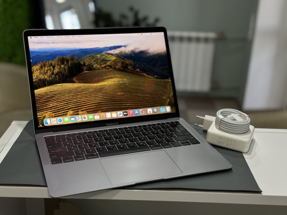 MacBook Air (13-inch 2018), core i5, 8/128, Space Gray