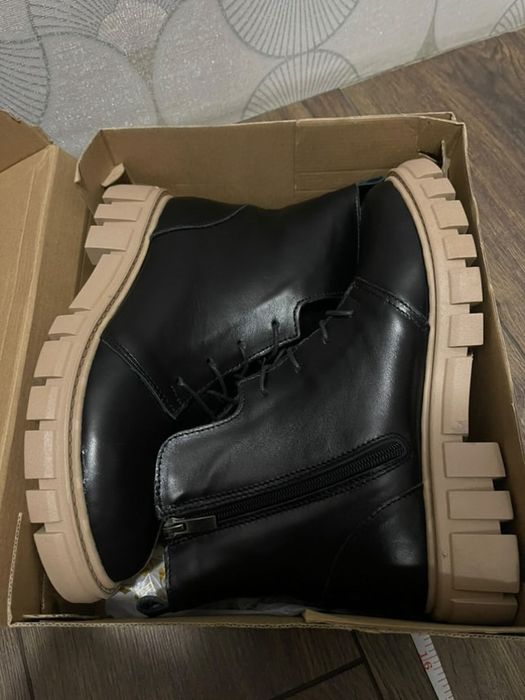 Зимові шкіряні ботинки