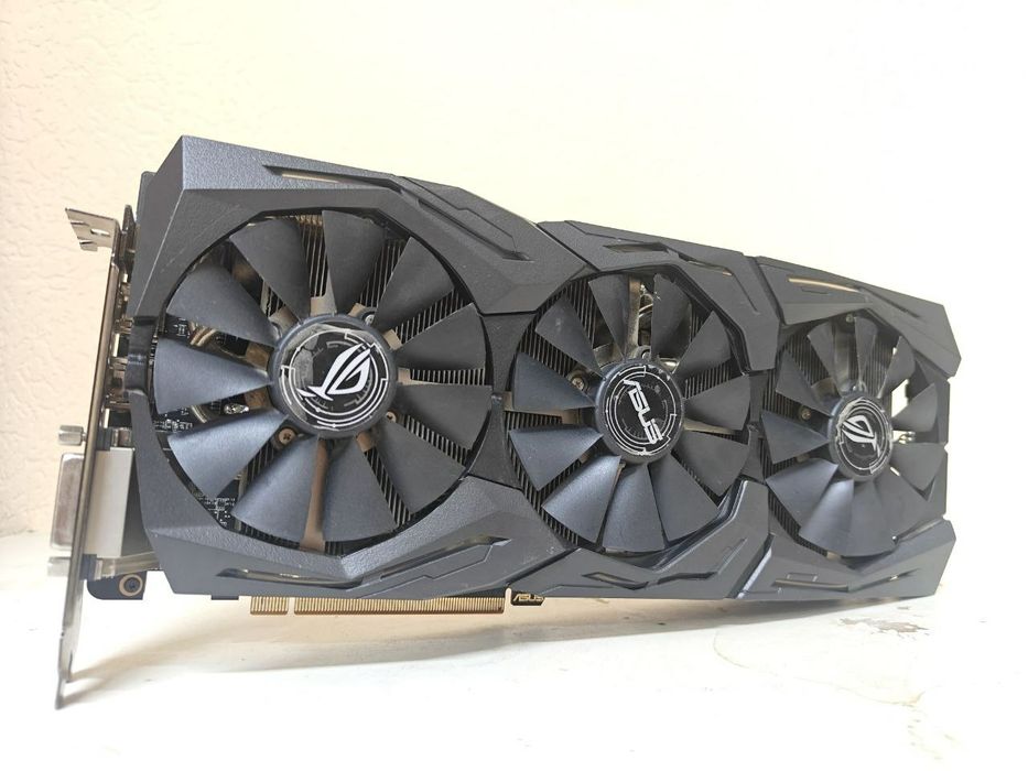 Видеокарта Rx 580 8 gb ASUS Strix