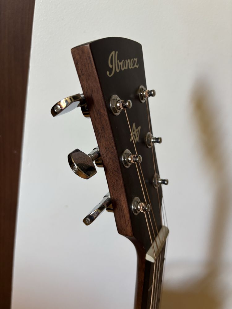Gitara akustyczna Ibanez