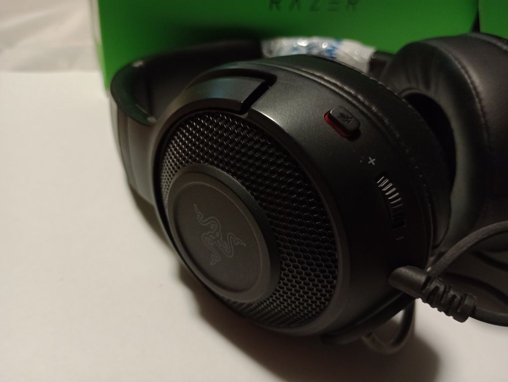 Słuchawki Razer Kraken X klejone