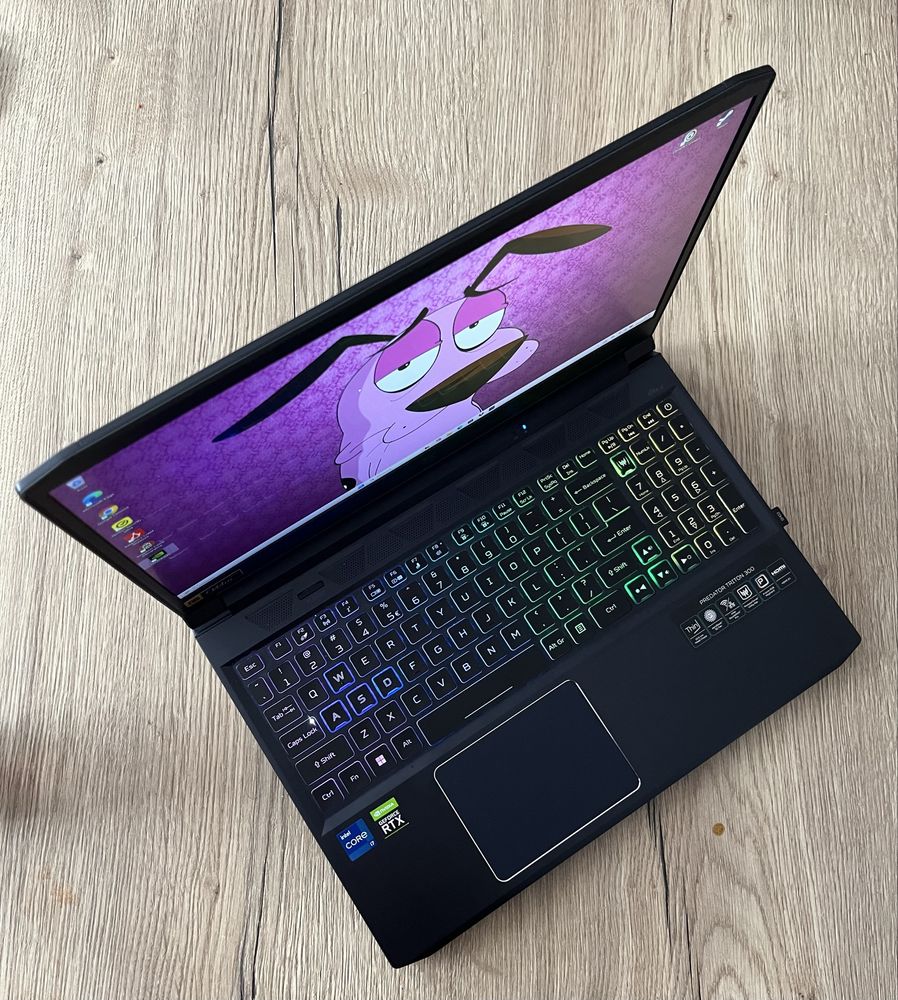 Laptop gamingowy PREDATOR Triton 300 na gwarancji, stan idealny