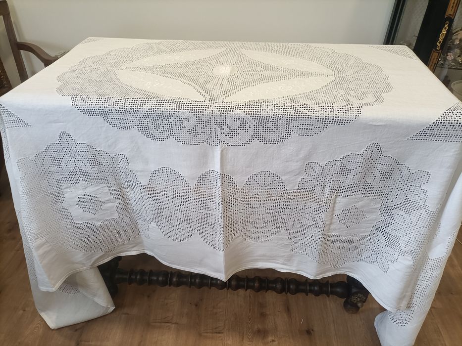 Toalha em Linho de Crivo em ótimo estado
240*160cm