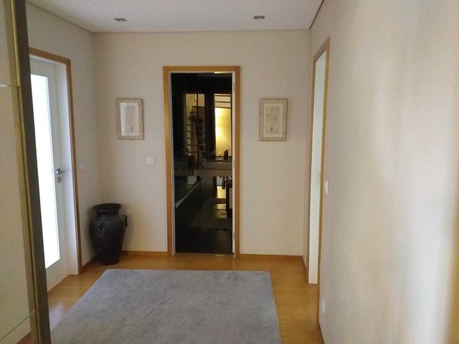 Quarto em Moradia Antas - ambiente calmo