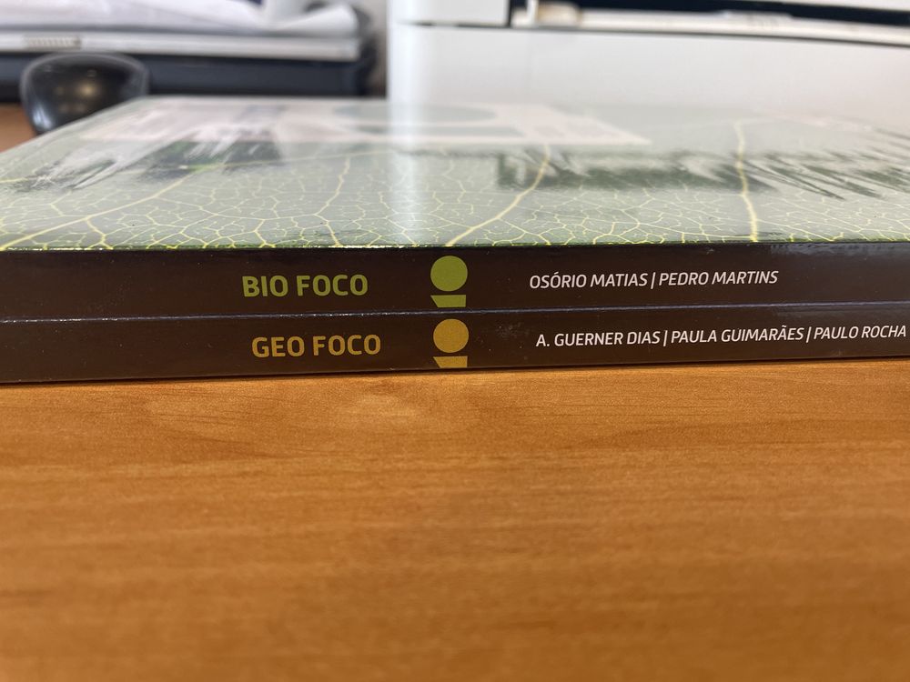 Livros de biologia/geologia 10 ano