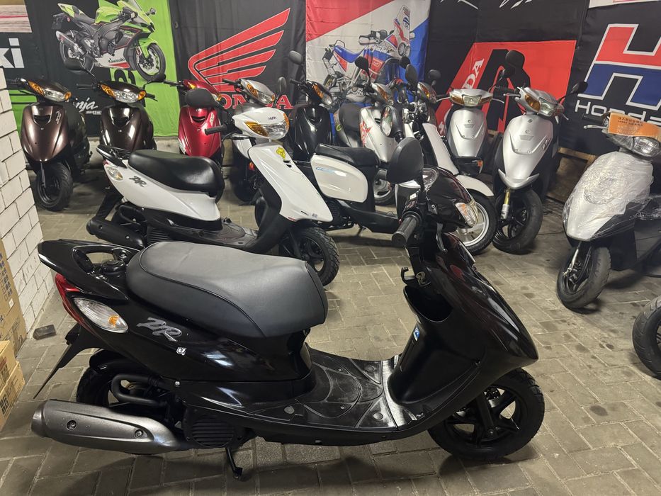 Японский скутер Yamaha Jog SA39J ZR