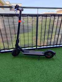 Hulajnoga elektryczna Xiaomi Mi Electric Scooter Essential 250W 20km