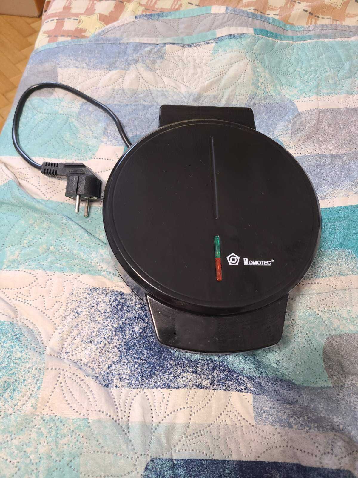 Вафельница domotec
